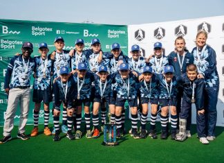 Beaumont Primary’s Golden Season Beaumont primary hockey team